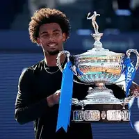 Arthur Fils uz pomoc trenera Gorana Ivanisevica osvojio turnir u Barceloni