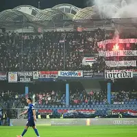 Istaknuti transparent Hrvatska - Farski otoci