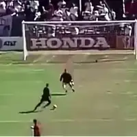 Trenutak izvodenja penala u MLS u 90 tih