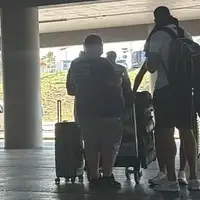 Džanan Musa Košarkaši BiH čekaju autobus (Foto: Instagram)