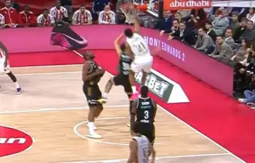 Joel Bolomboy kk crvena zvezda zakucavanje