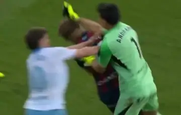 Skandal na derbiju golman zaragoze nokautirao igraca huesce screenshot 2026 04 27 092714 69ef12b8b2bf6