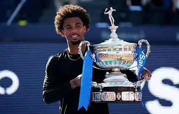 Arthur Fils uz pomoc trenera Gorana Ivanisevica osvojio turnir u Barceloni