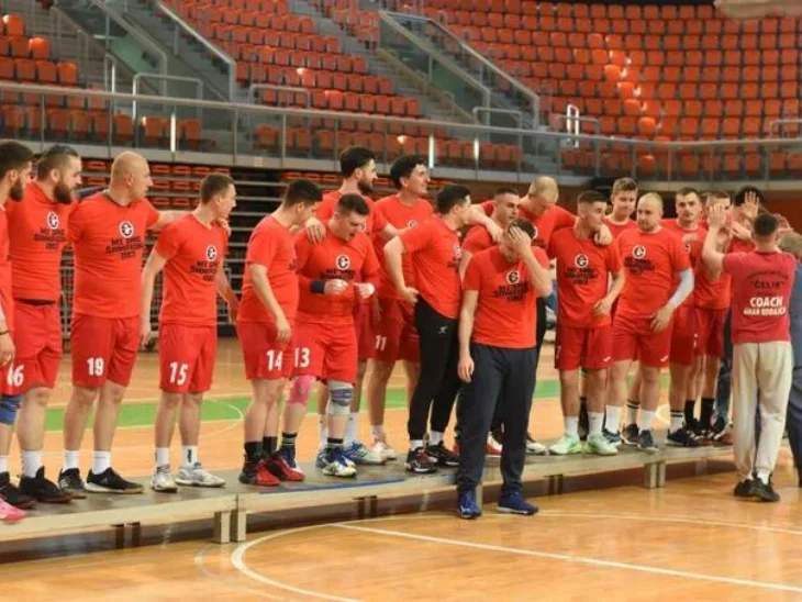 Rk celik  zenica fena