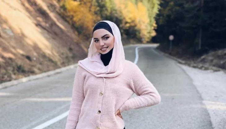 1734022996 selma hezuc