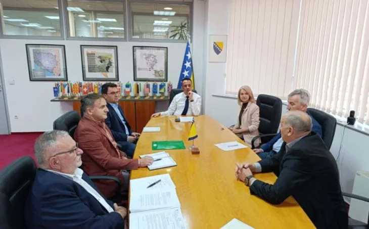 Vedran Lakić zrak