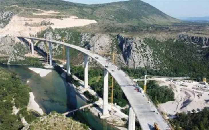 Most pocitelj pukotina 760 520 p C 90 400 400 p C 90
