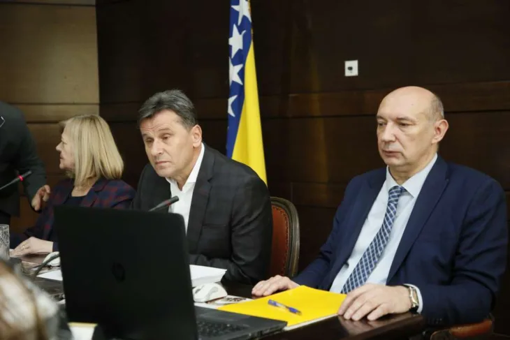 Vlada fbih