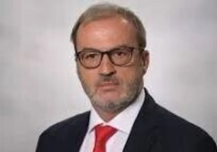 Jasmin Prošić- da li ima sumnjivu diplomu?