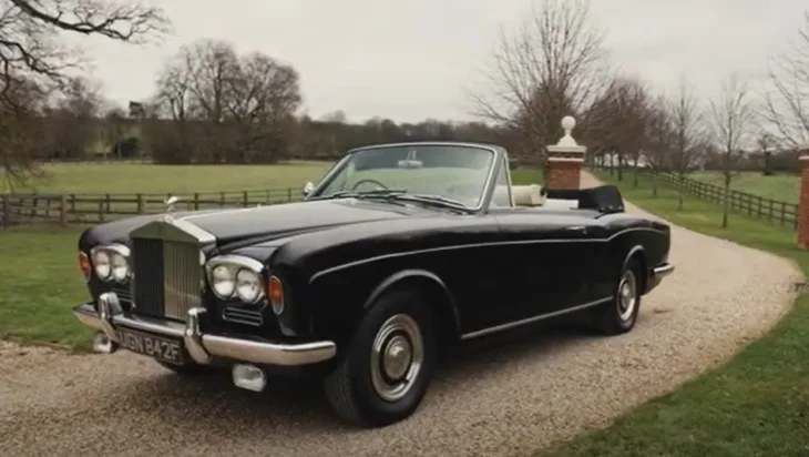 Srebrena sjenka rolls royce