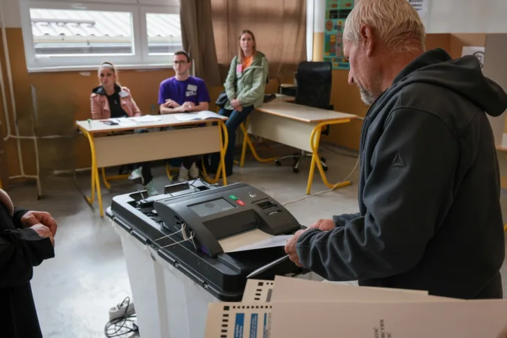 Izbori glasanje skener vogosca etto fotoMichael Murphy