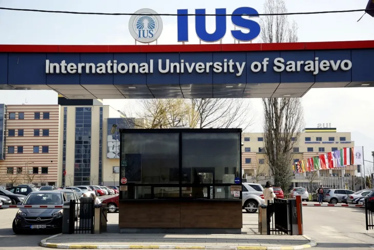 IUS19