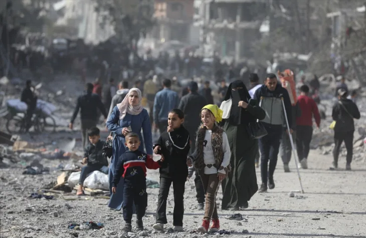 Gaza Palestinci pohrlili domovima nakon sto je nastupio prekid vatre AA 10