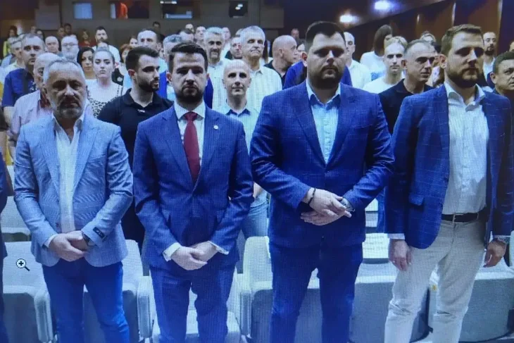 Pred crne gore i.niksic gra