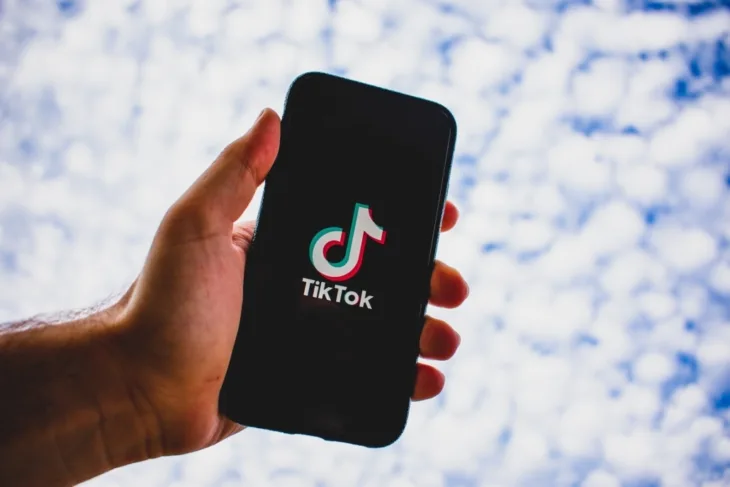 Tik Tok 1030x687