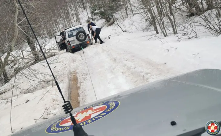 Zaglavljen automobil