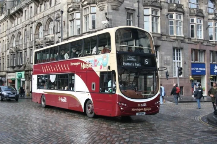 Autobusi