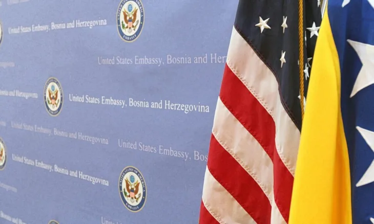 Photo bih us flags 1140x684