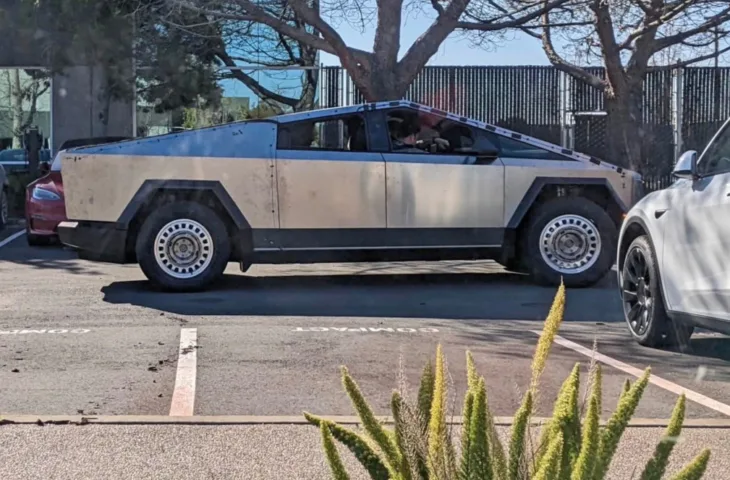 Cybertruck 2