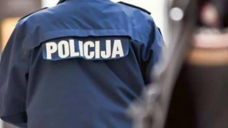 Policija 696x391