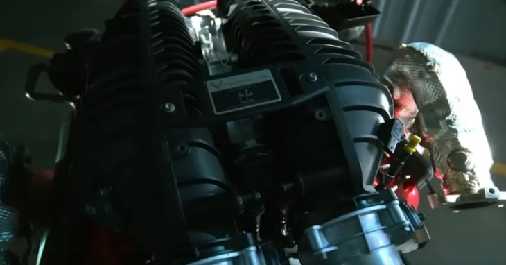 Motor automobila