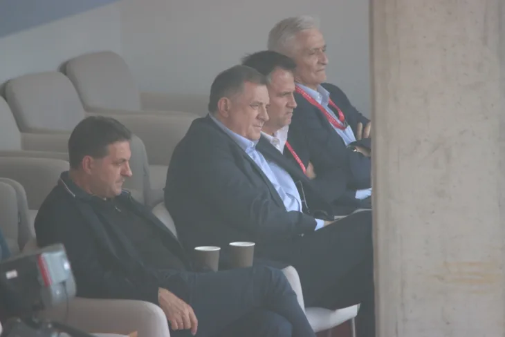 Dodik4