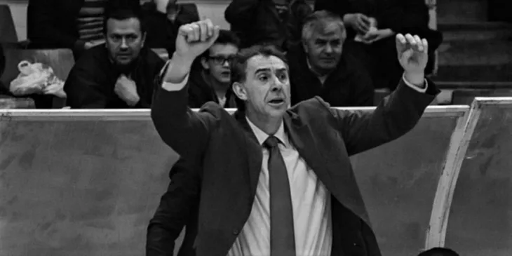 L bc6370efde1449891734c714a8ae6e28