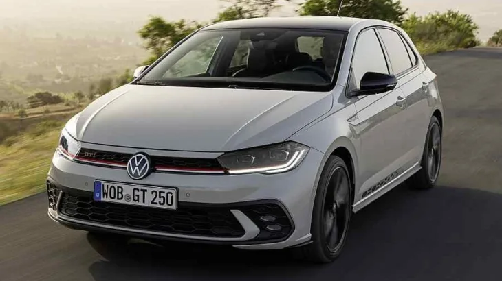 Polo auto