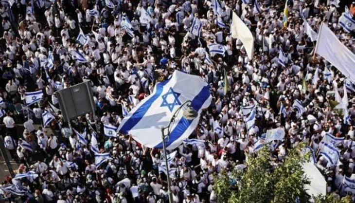 Hiljade na marsu u jeruzalemu vikali smrt arapima i napadali palestince jerusalem 646685154275a