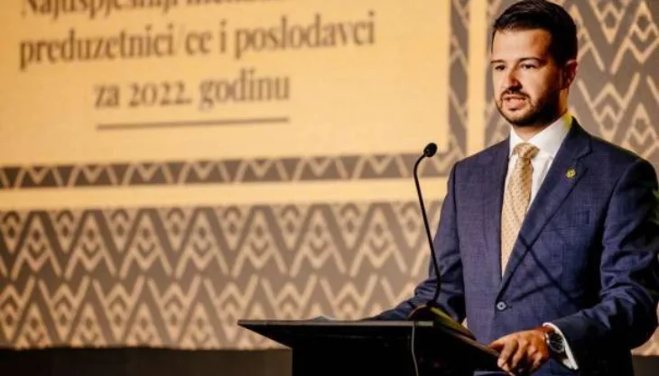 Jakov pred crna gora