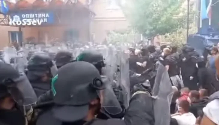 Kosovo sukob srba i kfor
