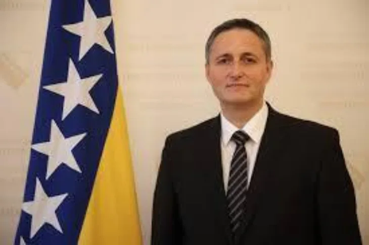 Denis Bećirović