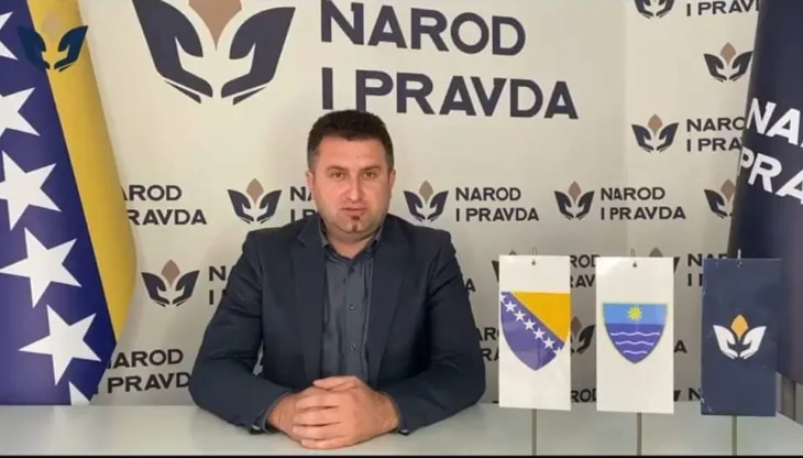 Mostar hujdur