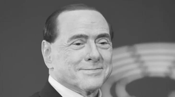 Silvio Berlusconi 696x388