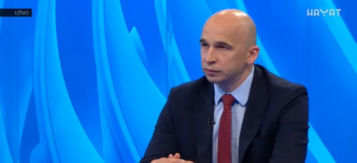 Nezir Pivić  hayat