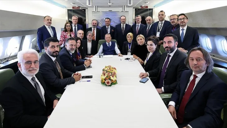 Erdogan sa delegacijom