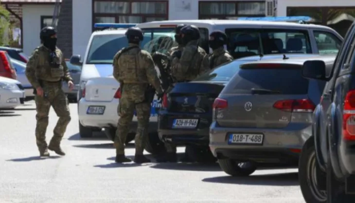 Policija rs.Ringier