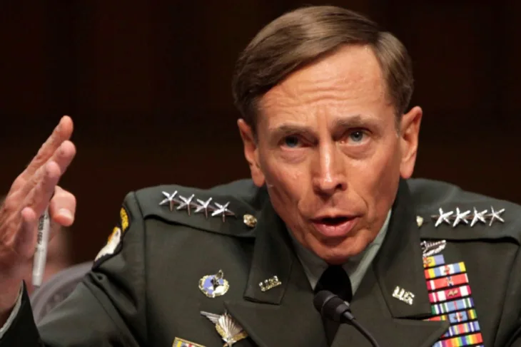 David Petraeus bisi dir cia