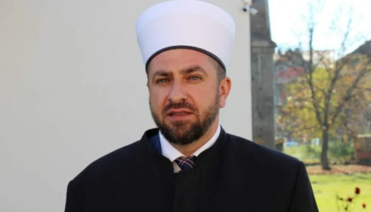 Elvir-ef. Hodžić     imam iz bratunca