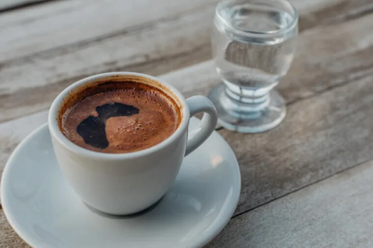 Kafa i voda