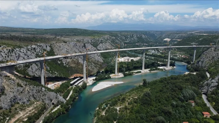 most pocitelj