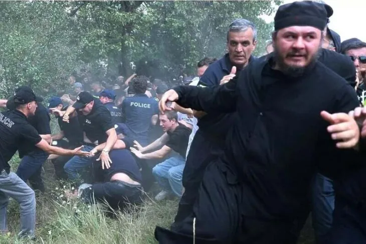 Napad na pedere