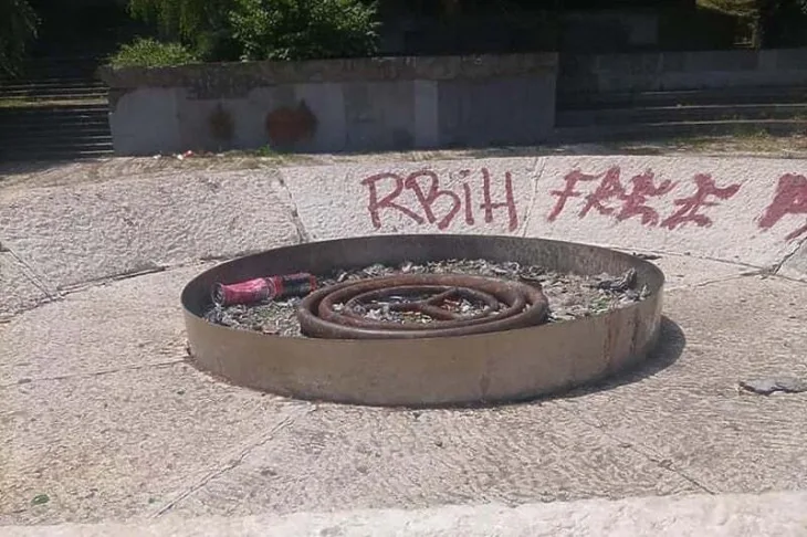 Spomenik na Vracama