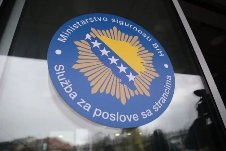 Služba za poslove sa stranicim