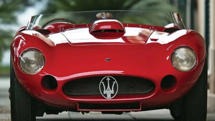 Maserati 1 899x506