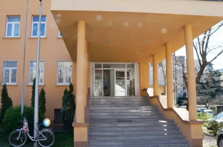vlada hnk. Fena