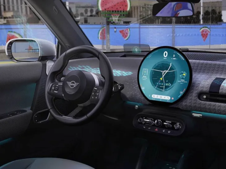 Mini Cooper okrugli ekran