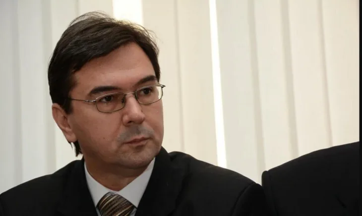 Mirnes ajanovic