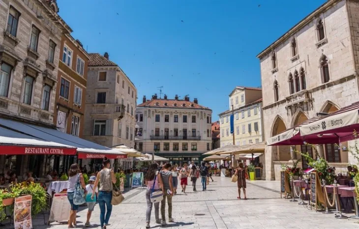 Split stari grad 760 520 p C 90