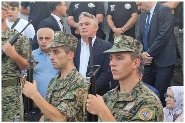 Komsic u Buzimu